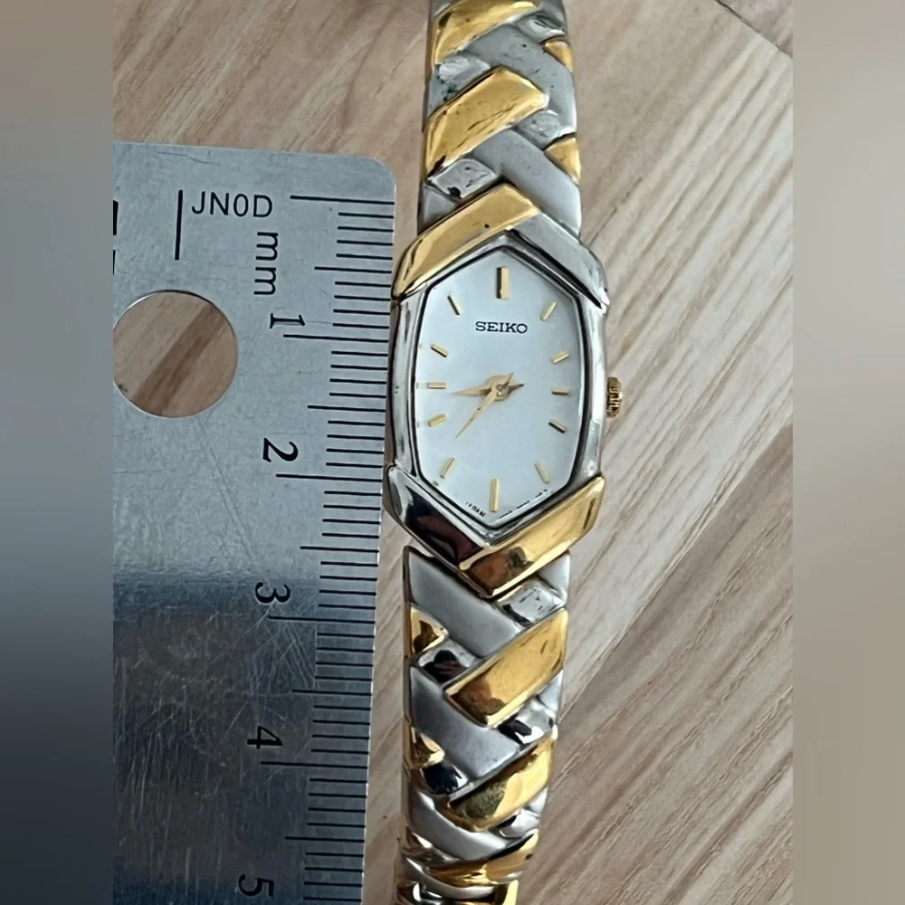 Seiko Ladies Watch Vintage Two Tone Braided Bracelet White Hexagonal Dial